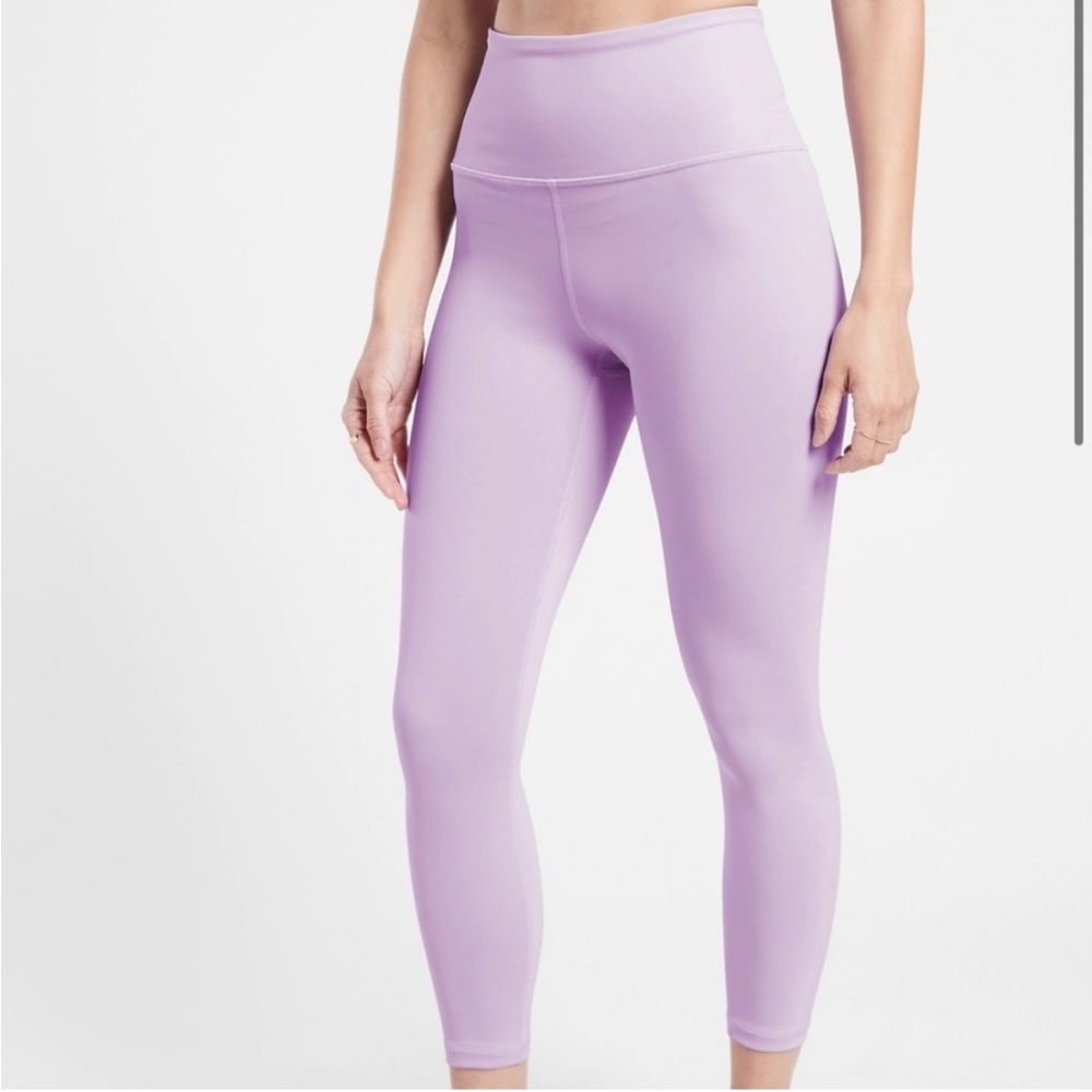 Athleta 7/8 Lilac Leggings